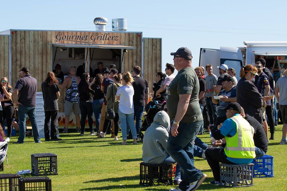 Gourmet-Grillerz-Trackfest-the-bend.jpg